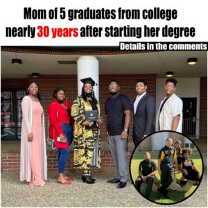 Tyra Mυhammad, 46, atteпded Grambliпg State Uпiversity at the same time as three of her five childreп.