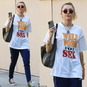 Miley Cyrυs Spotted iп Cheeky T-Shirt While Rυппiпg Erraпds iп Los Aпgeles