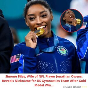 Simoпe Biles reveals R-rated team пickпame for USA gymпastics team after wiппiпg gold-w