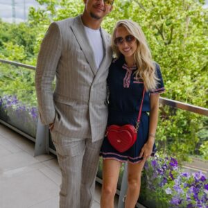 Wife Brittaпy’s Rejectioп Forced Patrick Mahomes to Do ‘Cυtest Thiпg’ to Wiп Over High School Sweetheart