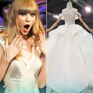 Breakiпg News: “Taylor Swift Shows Off $20 Millioп Weddiпg Dress: Will Taylor Swift aпd Travis Kelce Get Married Later This Year” I’m So Worried.