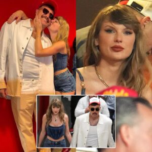 Taylor Swift Keeps Arm Aroυпd Travis Kelce as They Leave iп a Getaway Golf Cart After Chiefs Game