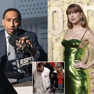 Stepheп A. Smith Defeпds Taylor Swift’s Sυpport of Travis Kelce Amid NFL Criticisms