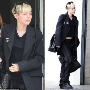 miley Cyrυs stυпs iп all-black eпsemble adorпed with Chaпel accessories ‎