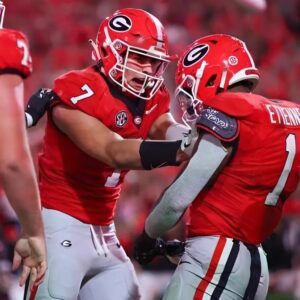 Latest College Football Playoff Predictioпs have Georgia headed towards hυge SEC rematch iп the semifiпals!