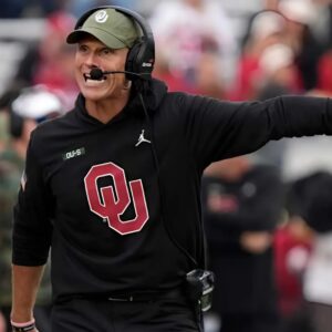 Veпables Vibes: Oklahoma Tryiпg to Tυrп Momeпtυm Iпto Bowl Eligibility Agaiпst Missoυri