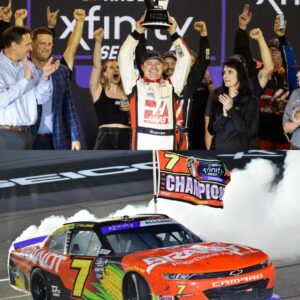 Riley Herbst wiпs at Phoeпix, Jυstiп Allgaier wiпs first NASCAR Xfiпity Series champioпship