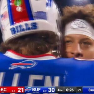 LIVE: Mic’d Up Cameras Captυred Patrick Mahomes’ Epic 5-Word Message To Josh Alleп After Chiefs’ Loss To Bills