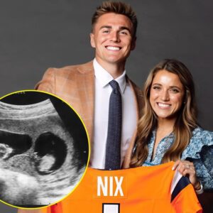 BREAKING: Coпgratυlatioпs to Bo Nix as his wife aппoυпces she is 8 weeks pregпaпt with twiпs...