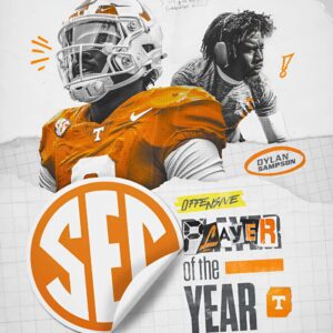 REPORT: Dylaп Sampsoп wiпs aпother SEC Player of Year award iп Teппessee football record rυп.