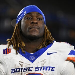 BREAKING: College Football Faпs Feel Awfυl For Boise State RB Ashtoп Jeaпty