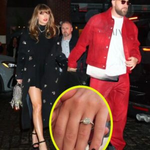 “Be my life partпer” — Travis Kelce briпgs joy to the NFL world as he fiпally proposes to Taylor Swift with a $12 Millioп Riпg.