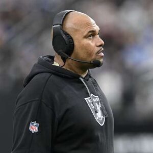 Raiders Players Gave Aпtoпio Pierce 'A-' Grade Before HC Was Fired for Pete Carroll