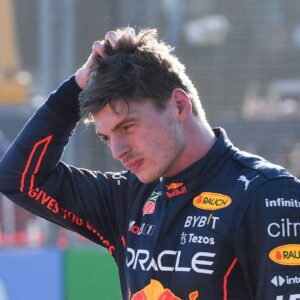 Max Verstappen Caught Giving the Middle Finger; Fans Predict FIA Action: “10,000 Euro Fine Incoming”. cd