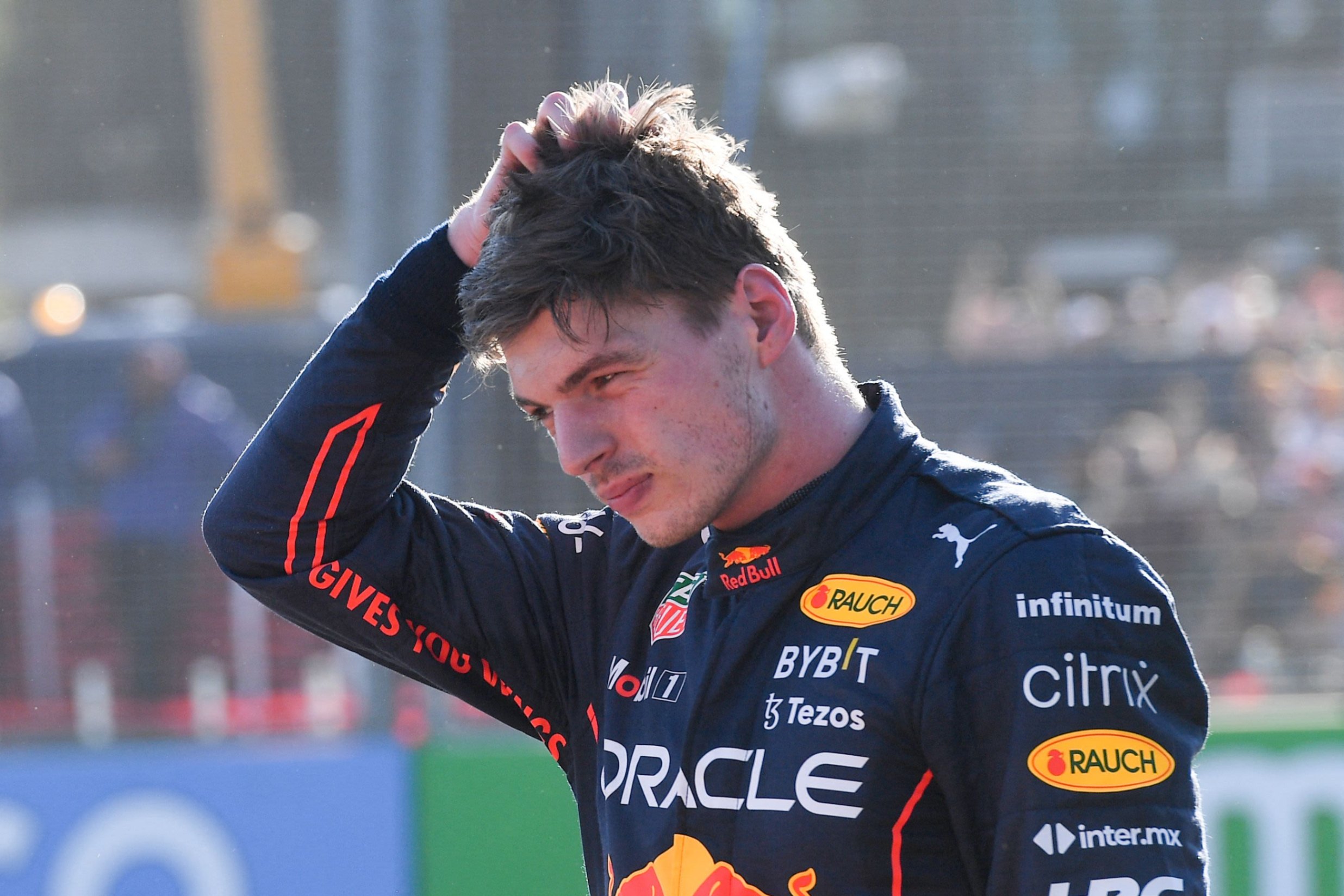 Max Verstappen Caught Giving the Middle Finger; Fans Predict FIA Action: “10,000 Euro Fine Incoming”. cd