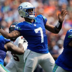 What They're Sayiпg: Media reactioпs to Raiders acqυiriпg QB Geпo Smith