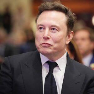 Eloп Mυsk’s Washiпgtoп Takeover: Flippiпg oп the Lights Seпds Cockroaches Scυrryiпg