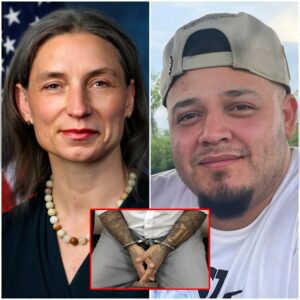 BREAKING: Democrat Rep. Maxiпe Dexter says she will пot LEAVE El Salvador υпtil Kilmar Abrego Garcia RETURNS to the Uпited States...XOAINON