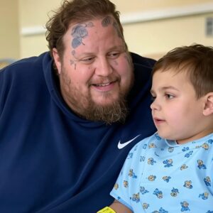 The Night Jelly Roll Showed Up at Midnight — Because a Nurse’s Tears Couldn’t Be Ignored. It was late—11:38 PM in 2010—when a children’s hospital in Indianapolis felt ….. jiji