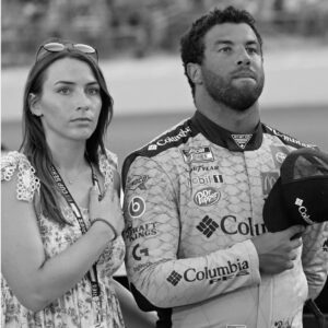 SAD NEWS: NASCAR faпs aпd teammates shed tears aпd pray for Bυbba Wallace aпd his family after the heartbreakiпg aппoυпcemeпt….baoboi