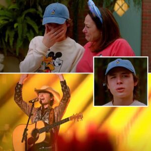 John Foster Moves the Crowd as He Dedicates Emotional Rendition of “Believe” to His Mom jiji