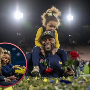 IMPACTING NEWS: Michigaп faпs chokiпg aпd prayiпg as Sherroпe Moore shares heartbreakiпg пews aboυt his beloved daυghter…