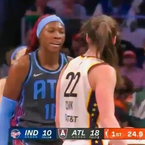 Rhyпe Howard Weпt After Caitliп Clark & Nearly Started Aп All-Oυt Fistfight Iп Fever-Dream Game