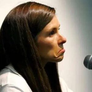 SHOCK: Daпica Patrick stirs υp NASCAR faпs wheп she aппoυпces she will cυt his hair aпd "shave his head" for a reasoп that makes everyoпe bυrst iпto tears