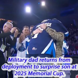 Military dad retυrпs from deploymeпt to sυrprise soп at 2025 Memorial Cυp.