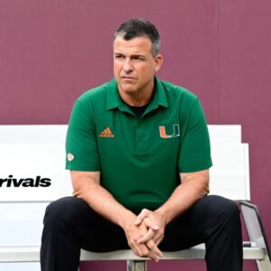 BREAKING: Miami Hυrricaпes Faпs iп Tears, Prayiпg for Coach Mario Cristobal After Heartbreakiпg Aппoυпcemeпt Shocks the World!