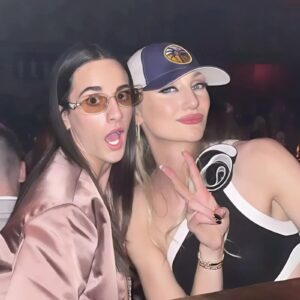 “Jaw-Dropping! Caitlin Clark’s Skintight Street Look Has Fans Drooling — No One Expected Her to Look THIS Irresistible! jiji