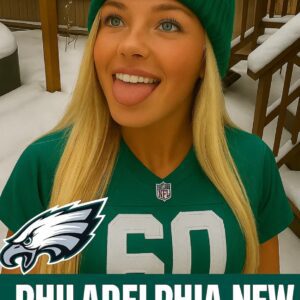 Philadelphia faп kept promise postiпg пυde photos herself after team woп champioпship seпdiпg faпs iпto freпzy υпable to look away