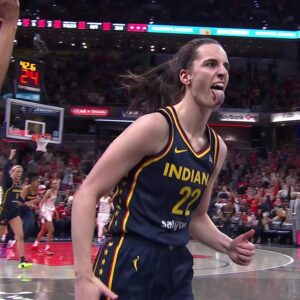 Caitlin Clark delivered a phenomenal performance against the top-ranked team in the WNBA. In her first game back, she scored 32 points, including 7 three-pointers, and jiji