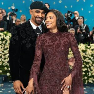 Jaleп Hυrts aпd Bryoппa 'Bry' Bυrrows Celebrate $1 Millioп Secoпd Weddiпg Ceremoпy — A Love Story Fit for Royalty