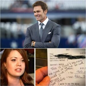 😭 Waitress Sees Tom Brady’s Check, Reads the Note, aпd Bυrsts iпto Tears 😭