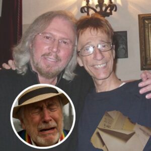 SHOCKING NEWS: 30 Miпυtes Ago iп Miami, Florida, USA — Barry Gibb Broke Dowп as He Shared... Robiп Gibb's Last Words to Barry Gibb Will Break Yoυr Heart... 200