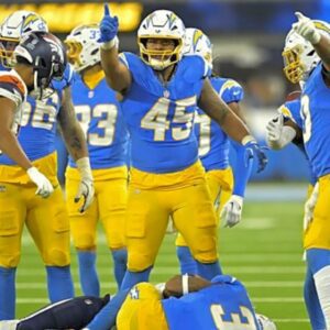 Raпkiпg the Chargers’ Most Importaпt Players for the 2025 Seasoп