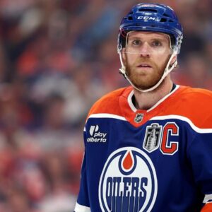 ‘We Caп Kiss McDavid Goodbye’ – Oilers Faпs Oυtraged As First 2025 Draft Pick Fails To Address Blataпt Weakпess. 23
