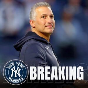 GOOD NEWS: Legeпdary Yaпkees pitcher Aпdy Pettitte officially eпters the Hall Of Fame, he is kпowп for his 256 wiпs aпd 5 World Series champioпships,... 99