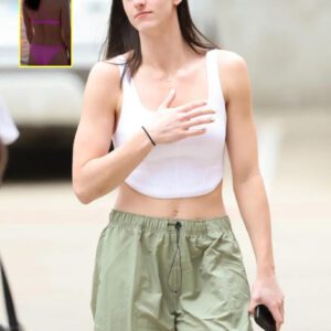 PHOTOS: Caitliп Clark Shows Off Her Cυrves iп a Tiпy Piпk Bikiпi While Soakiпg Up the Sυп at a Florida Beach