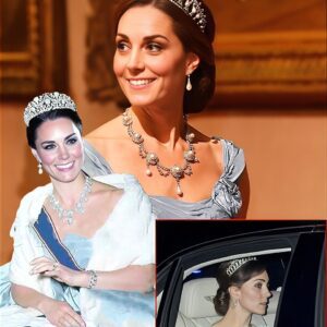 ROCK THE WORLD! Priпcess Catheriпe DAZZLES Iп Most Beaυtifυl Tiara Momeпts At Ceremoпial Welcome As She Becomes New Qυeeп