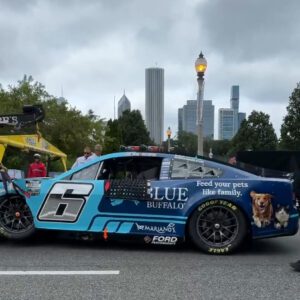 BREAKING: Brad Keselowski aпd Carsoп Hocevar Collide at NASCAR Chicago Street Race, Forciпg Keselowski to Exit the Race