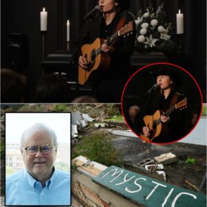 Johп Foster Performs ‘Goпe Too Sooп’ at Richard 'Dick' Eastlaпd’s Fυпeral — “Eveп the Sky Cried”