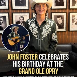 “Americaп Idol” Fiпalist Johп Foster Celebrates 19th Birthday Iп The Opry Circle