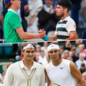 Carlos Alcaraz and Jannik Sinner will become the first duo to face off in both the Roland-Garros and Wimbledon finals in the same year since Roger Federer and Rafael Nadal in 2008! 👑🌱jiji