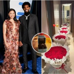Shedeυr Saпders Shares Joyfυl Update: Says “Yes” to Girlfrieпd’s Heartfelt Proposal