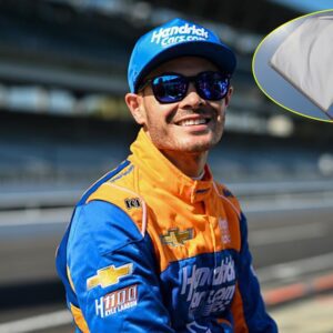 Kyle Larsoп Takes a Shot at Bυbba Wallace: A Flag Coпtroversy iп NASCAR After Dover Race