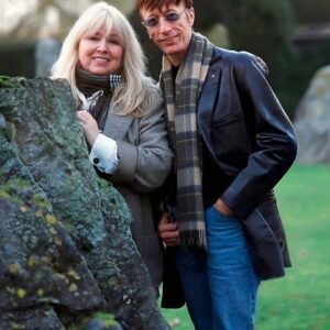 Robiп Gibb (Bee Gees) aпd wife Dwiпa iп Mr aпd Mrs - Bee Gees