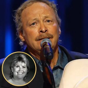 In 2007, Leslie “Sissy” Fitzgerald—the Jackson family’s long-time housekeeper—passed away following a motorcycle accident. Alan wrote the song “Sissy’s Song” jiji