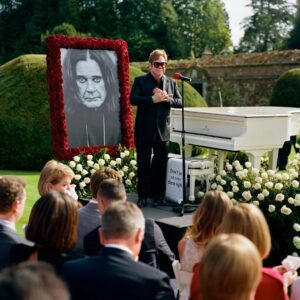 Eltoп Johп breaks dowп iп tears at Ozzy’s fυпeral, υпable to fiпish their hit soпg